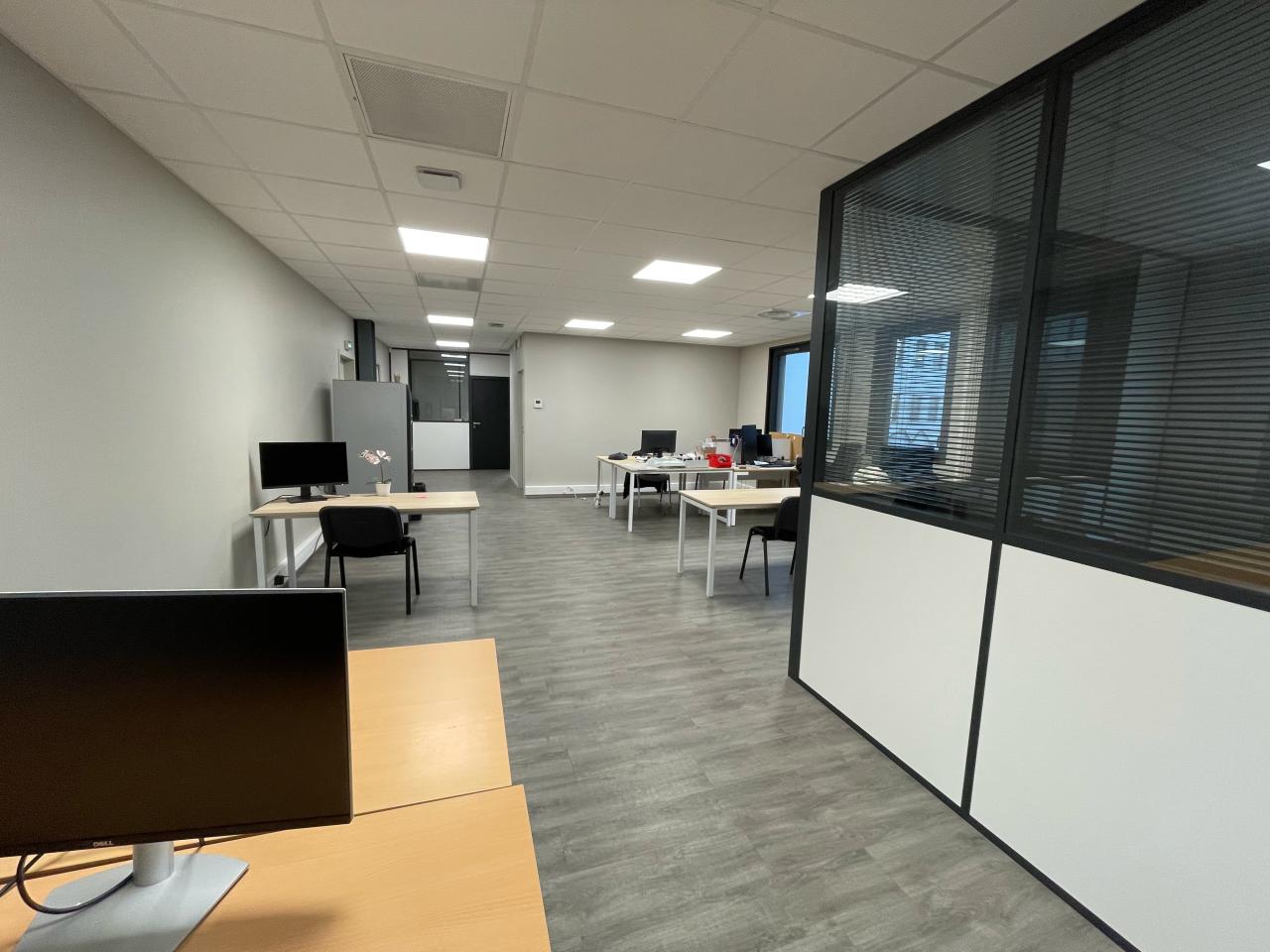 Bureau Genas 462m² Location bureau Genas Rhône OLBUR2110513 14